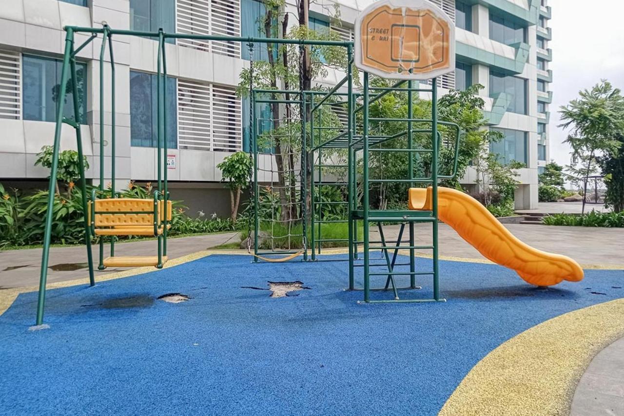 Hotel Redliving Grand Kamala Lagoon - Pekayon Tower Barclay North Bekasi